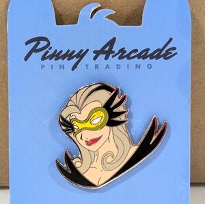 Pinny Arcade GtG Matriarch 2016 Collectors Pin New